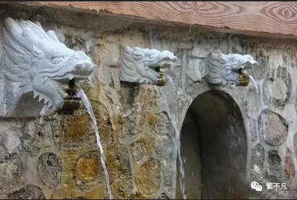 423F0F5D-2863-4FEF-8A7D-8BF0392E8DBE 423F0F5D-2863-4FEF-8A7D-8BF0392E8DBE